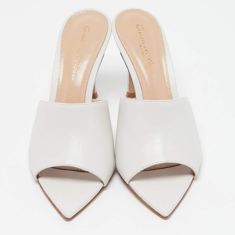 Pre Owned Gianvito Rossi White Leather Alise Mules Size 36