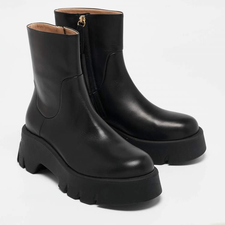 Pre Owned Gianvito Rossi Black Leather Montey Ankle Boots Size 37.5