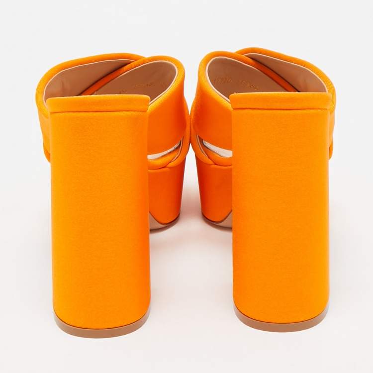Pre Owned Gianvito Rossi Orange Satin Sue Slide Sandals Size 39
