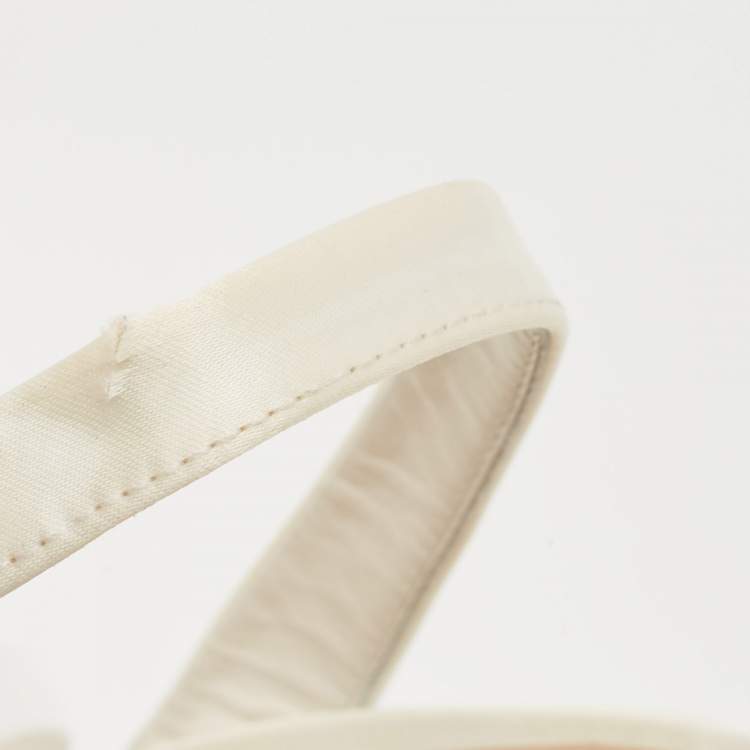 Pre Owned Gianvito Rossi White Satin Flower Embellished Ankle Wrap Pumps Size 41