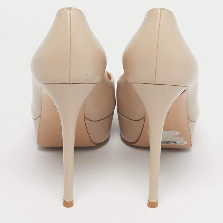 Pre Owned Gianvito Rossi Beige Leather Dahsha Platform Pumps Size 41