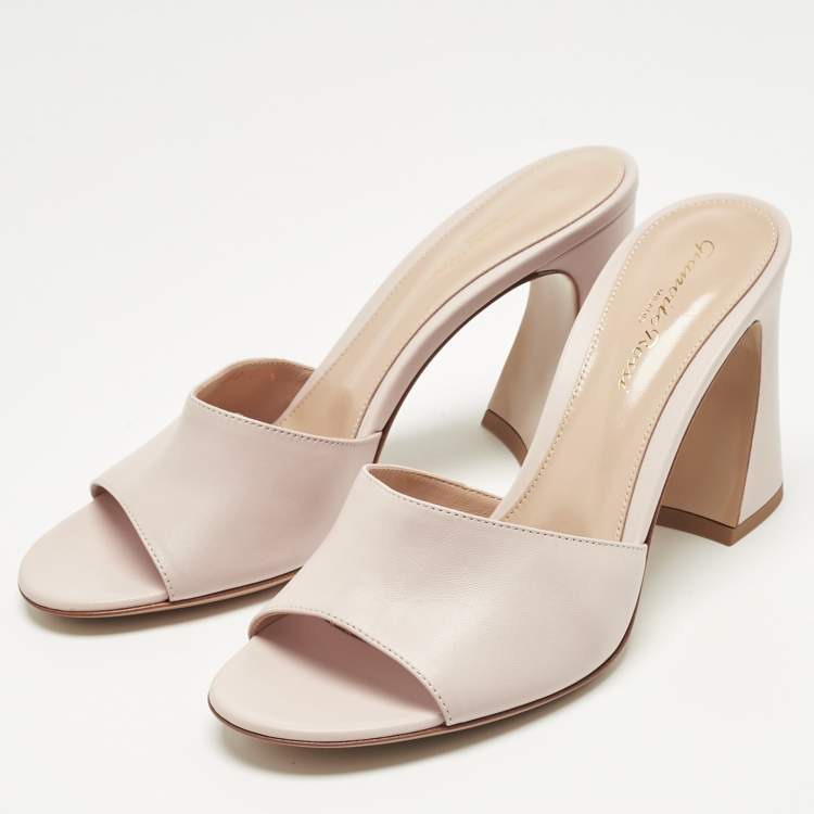 Pre Owned Gianvito Rossi Light Pink Leather Curved Heel Slide Sandals Size 38.5