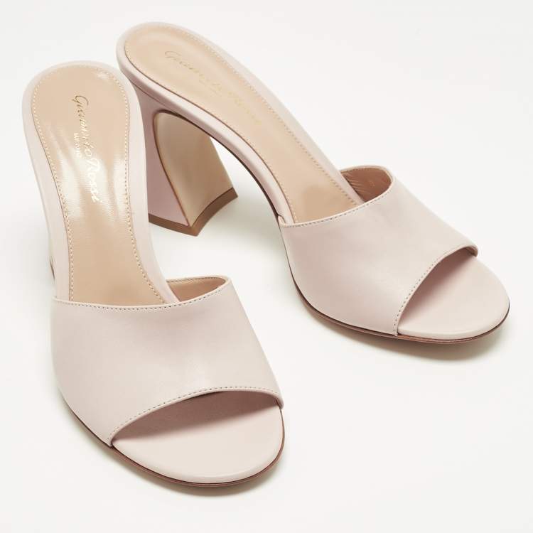 Pre Owned Gianvito Rossi Light Pink Leather Curved Heel Slide Sandals Size 38.5