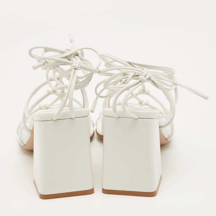Pre Owned Gianvito Rossi White Leather Minas Sandals Size 37
