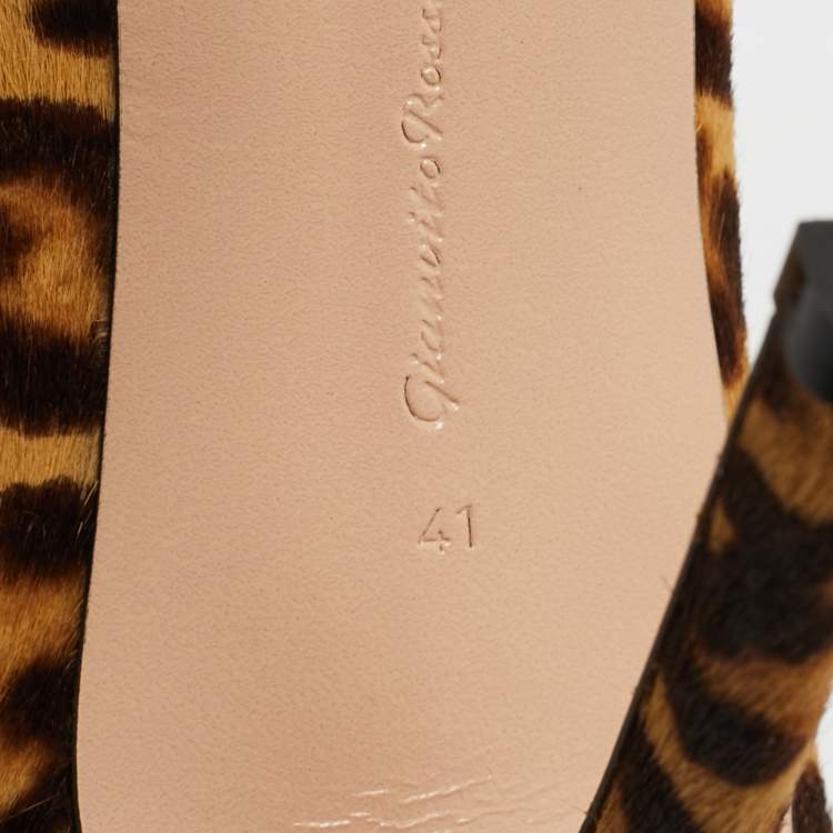 Pre Owned Gianvito Rossi Brown Calf Hair Vamp Booties Size 41