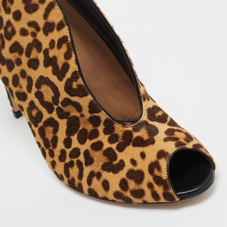 Pre Owned Gianvito Rossi Brown Calf Hair Vamp Booties Size 41