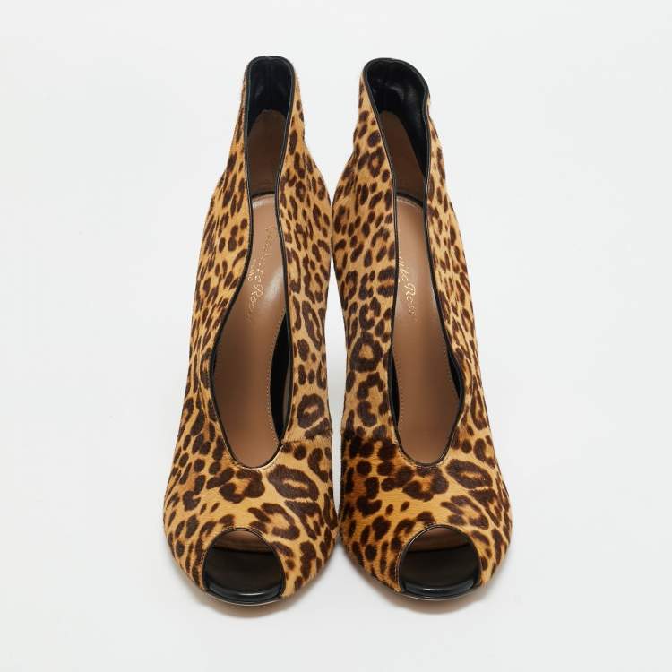 Pre Owned Gianvito Rossi Brown Calf Hair Vamp Booties Size 41