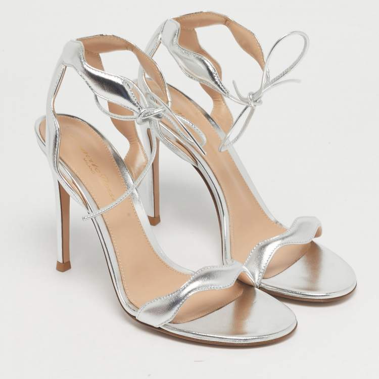 Pre Owned Gianvito Rossi Silver Leather Wavy Ankle Tie Sandals Size 37.5