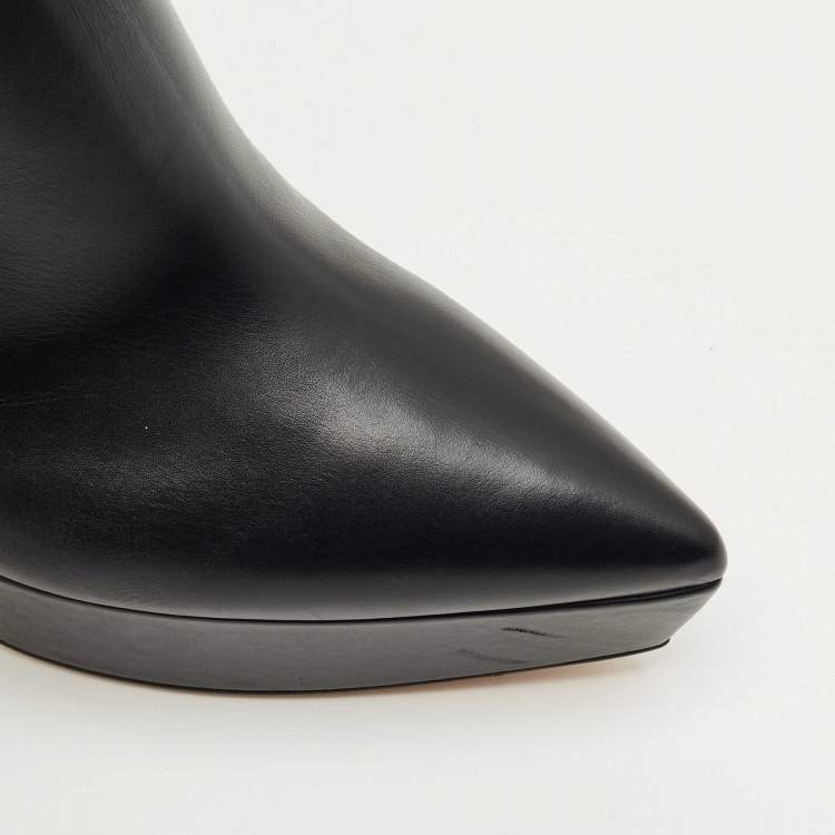 مملوكة مسبقًا Gianvito Rossi Black Leather Dasha Platform Booties Size 40