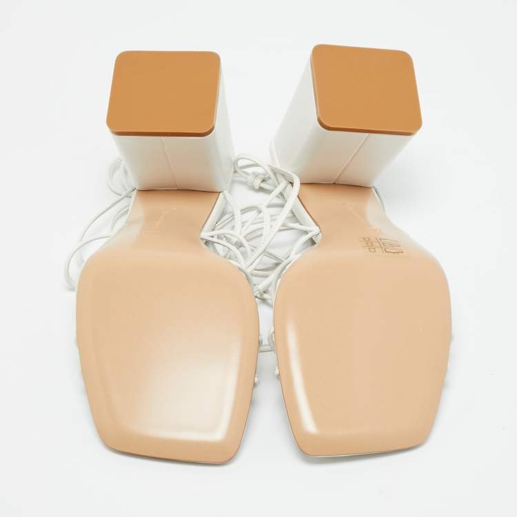 Pre Owned Gianvito Rossi White Leather Minas Sandals Size 40.5