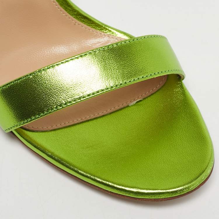 مملوكة مسبقًا Gianvito Rossi Metallic Green Leather Portofino Ankle Strap Sandals Size 39