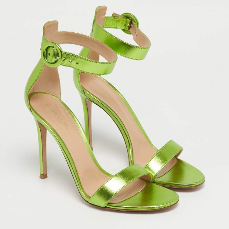 مملوكة مسبقًا Gianvito Rossi Metallic Green Leather Portofino Ankle Strap Sandals Size 39