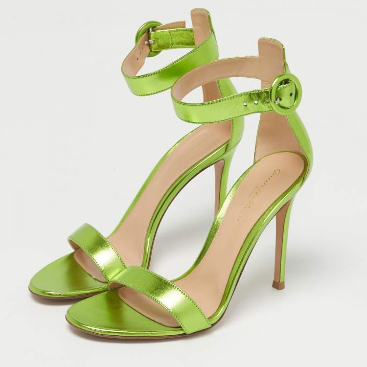 مملوكة مسبقًا Gianvito Rossi Metallic Green Leather Portofino Ankle Strap Sandals Size 39