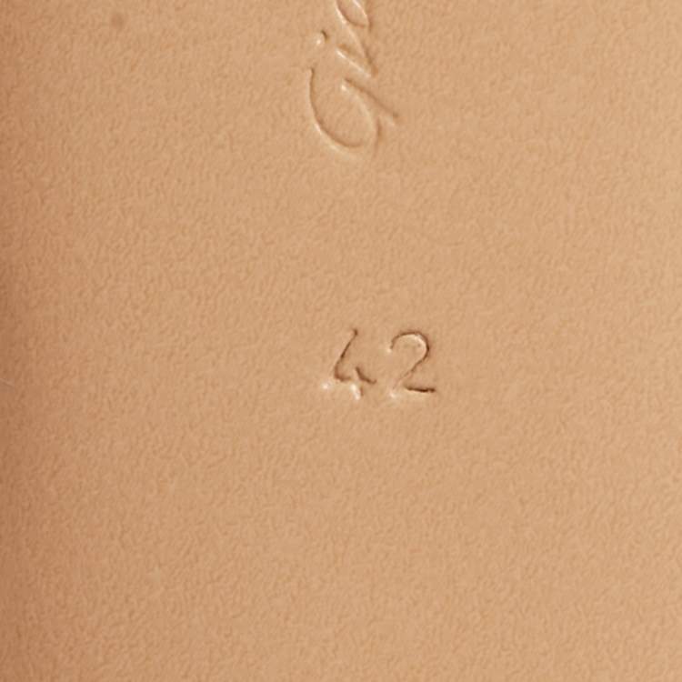 Pre Owned Gianvito Rossi Beige Patent Leather Dasha Platform Pumps Size 42