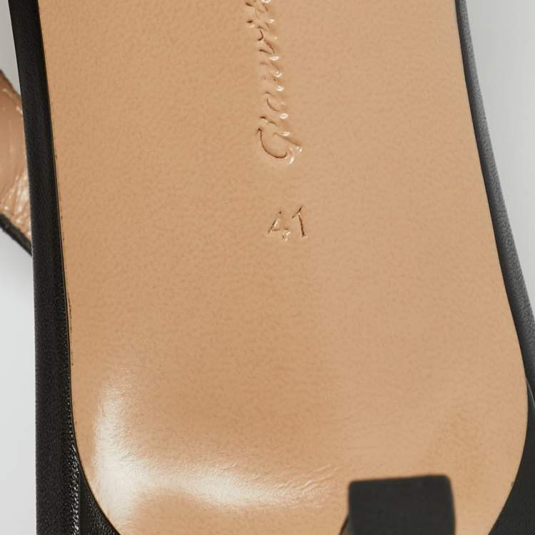 Pre Owned Gianvito Rossi Ribbon Size 41 Black Leather Pumps