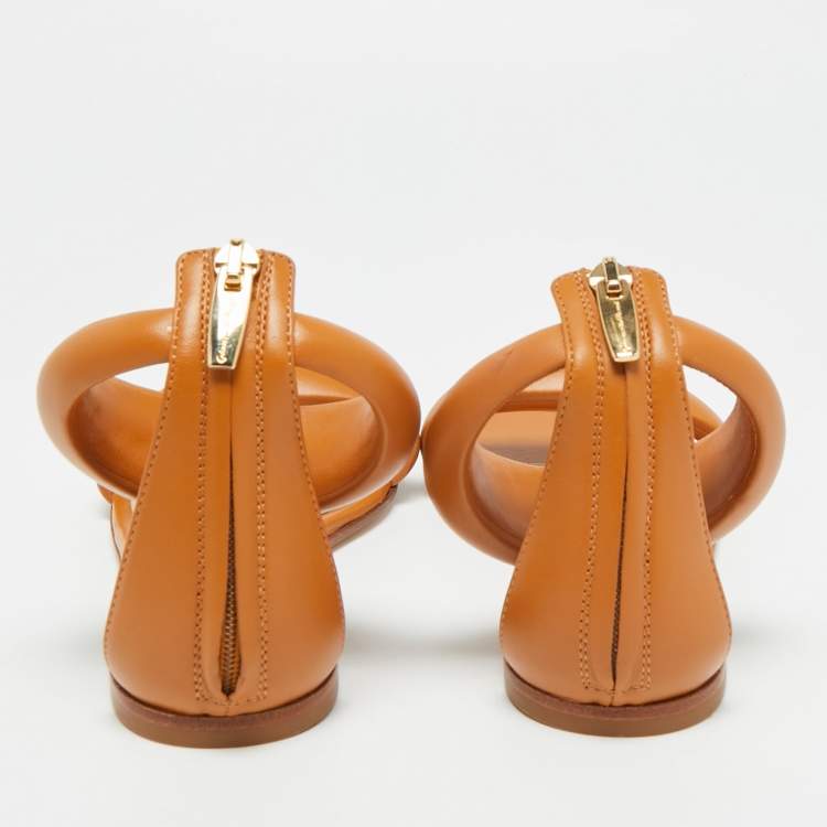 Pre Owned Gianvito Rossi Bijoux  Brown Leather Ankle Strap Flats Size 35.5