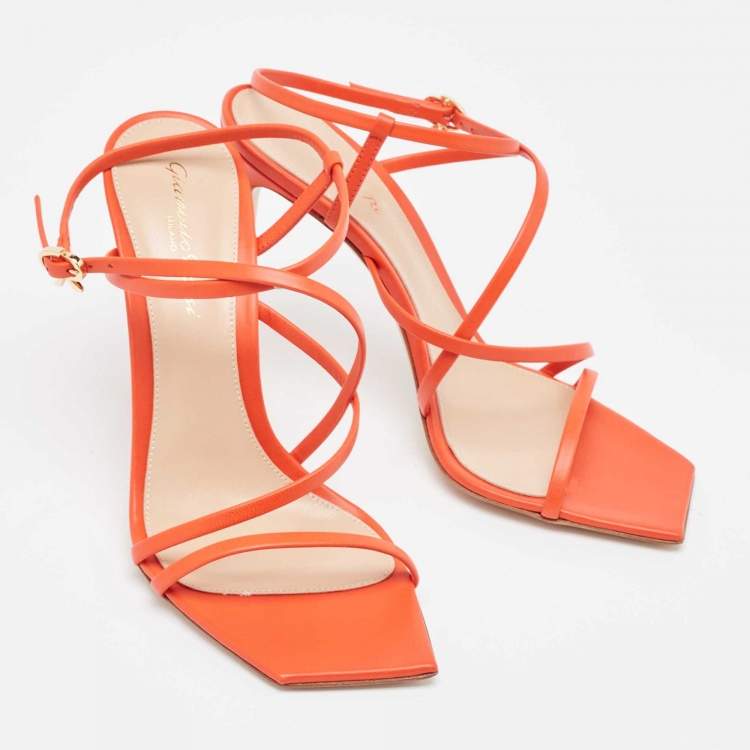 Pre Owned Gianvito Rossi Manilla Size 39 Red Leather Ankle Strap Sandals