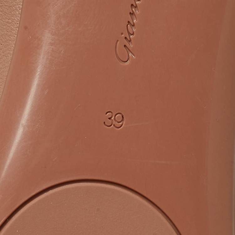 Pre Owned Gianvito Rossi Carla Size 39 Beige Leather Ballet Flats
