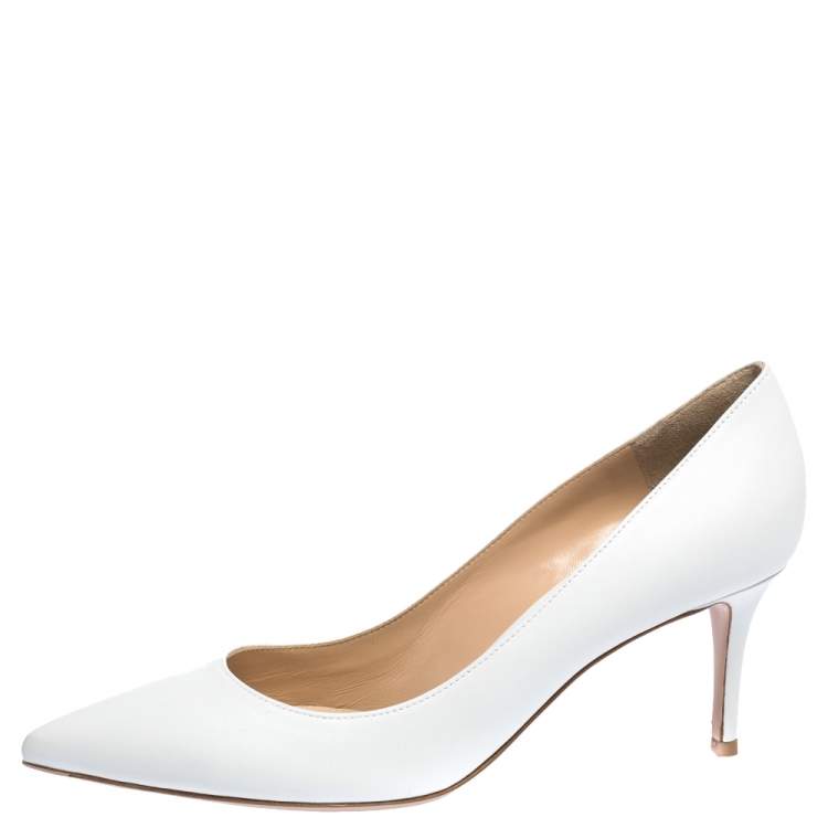 Pre Owned Gianvito Rossi White Leather Pointed Toe Pumps Size 40
