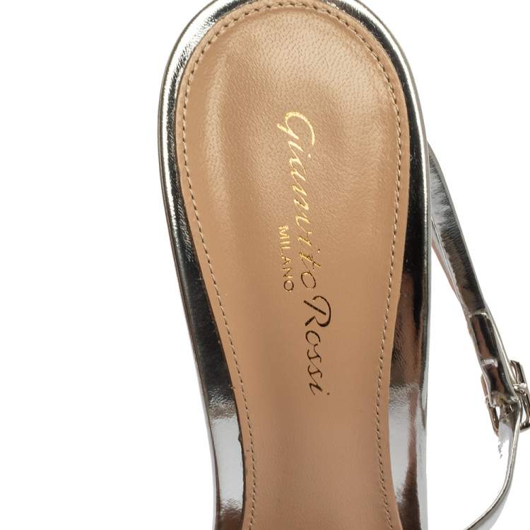 Pre Owned Gianvito Rossi Silver Leather Manhattan Pointed Toe Ankle Strap Sandals Size 39.5