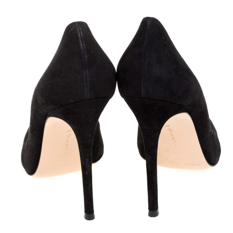 Pre Owned Gianvito Rossi Black Suede Pointed Toe Pumps Size 41