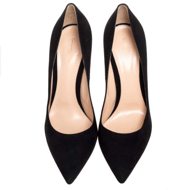 Pre Owned Gianvito Rossi Black Suede Pointed Toe Pumps Size 41