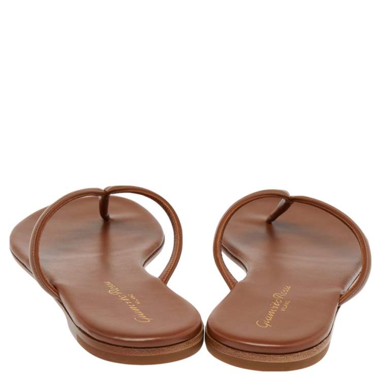 Pre Owned Gianvito Rossi Brown Leather Flats Size 36