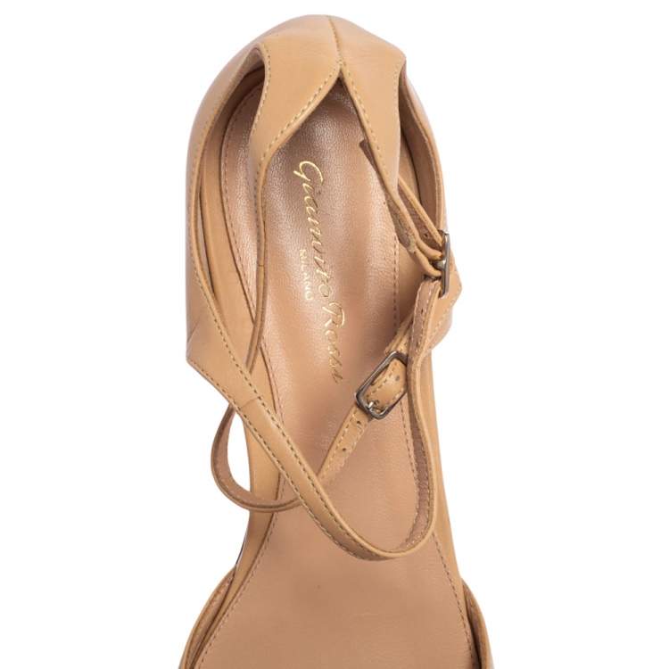 Pre Owned Gianvito Rossi Beige Leather D'Orsay Ankle Strap Flats Size 38.5