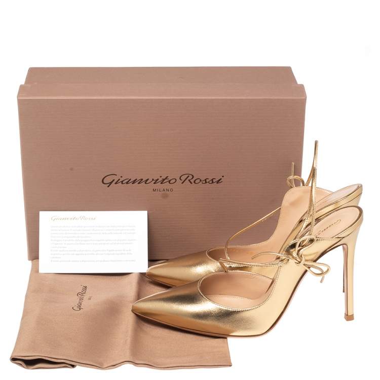 Pre Owned Gianvito Rossi Metallic Gold Leather Irene Point-Toe Pumps Size 40
