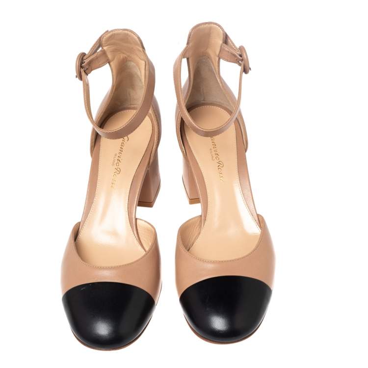 Pre Owned Gianvito Rossi Black/Beige Leather Pointed Toe Ankle Cuff Pumps Size 39