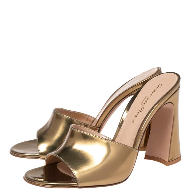 Pre Owned Gianvito Rossi Gold Leather Slide Sandals Size 35.5