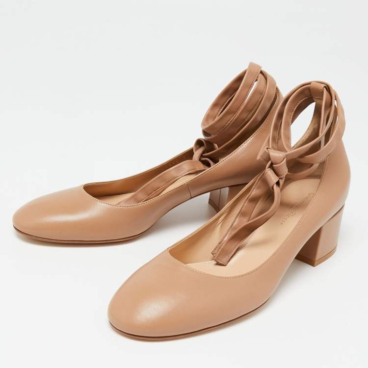 Pre Owned Gianvito Rossi Beige Leather Ribbon Block Heel Pumps Size 40