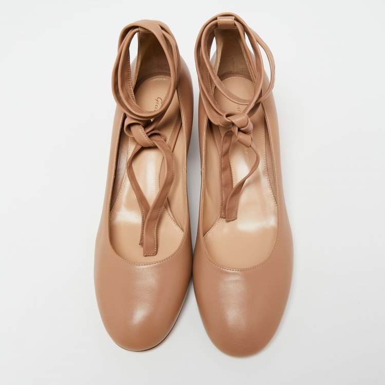 Pre Owned Gianvito Rossi Beige Leather Ribbon Block Heel Pumps Size 40