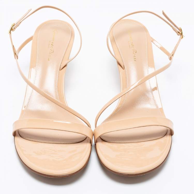 Pre Owned Gianvito Rossi Beige Patent Leather Slingback Sandals Size 41.5