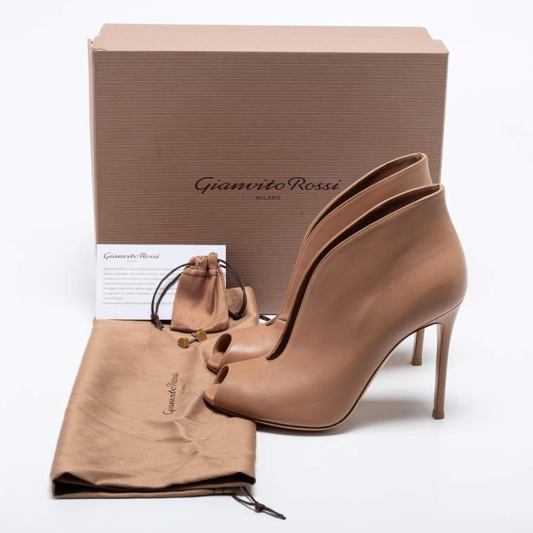 Pre Owned Gianvito Rossi Beige Leather Vamp Peep Toe Booties Size 38