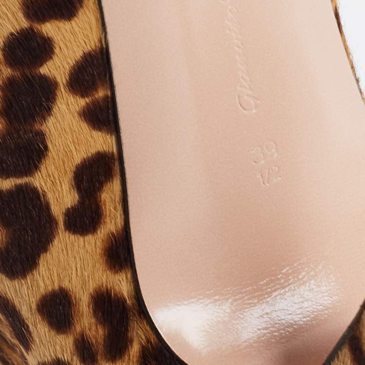 Pre Owned Gianvito Rossi Beige/Brown Leopard Print Calf Hair Vamp Booties Size 39.5