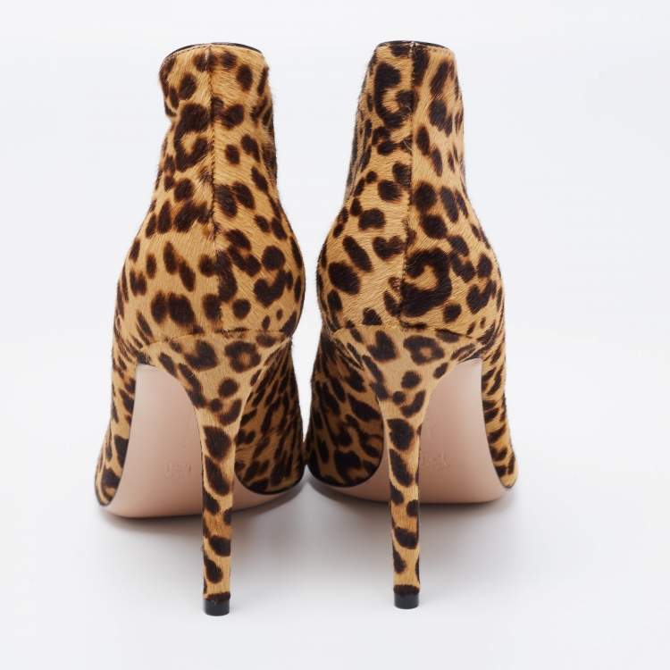 Pre Owned Gianvito Rossi Beige/Brown Leopard Print Calf Hair Vamp Booties Size 39.5
