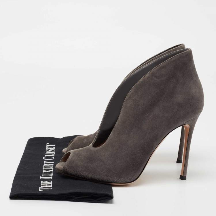 Pre Owned Gianvito Rossi Grey Suede Vamp Peep Toe Booties Size 39.5
