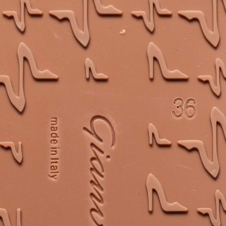 Pre Owned Gianvito Rossi Black PVC  Metropolis Platform Sandals Size 36