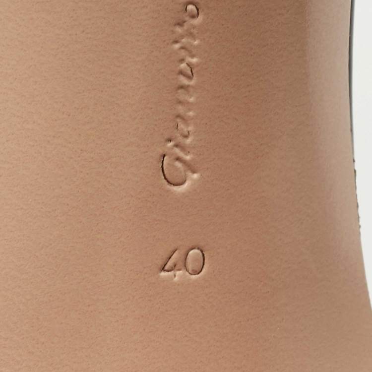 Pre Owned Gianvito Rossi Black Patent Leather Aramis Pointed Toe Mules Size 40