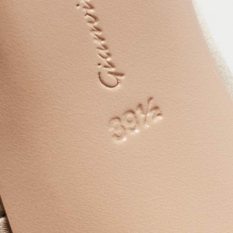 Pre Owned Gianvito Rossi Beige Satin Gianvito 105 Pumps Size 39.5