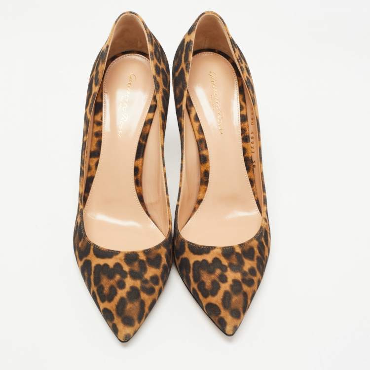 Pre Owned Gianvito Rossi Brown/Black Leopard Print Nubuck Leather Pointed Toe Pumps Size 38