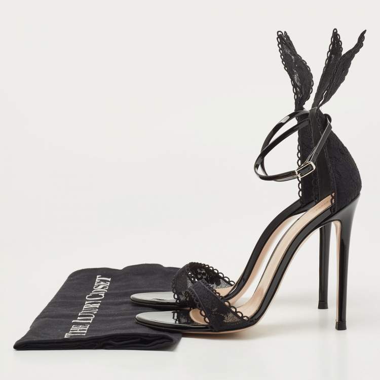Pre Owned Gianvito Rossi Black Patent and Lace bunny Ankle Strap Sandals Size 39