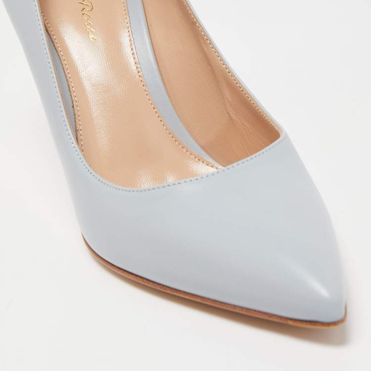 Pre Owned Gianvito Rossi Grey Leather Pointed Toe Platform Pumps Size 38