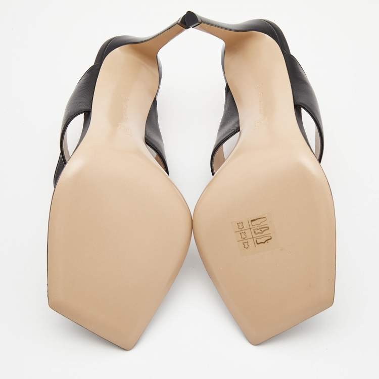 Pre Owned Gianvito Rossi Black Leather Thong Slide Sandals Size 40.5