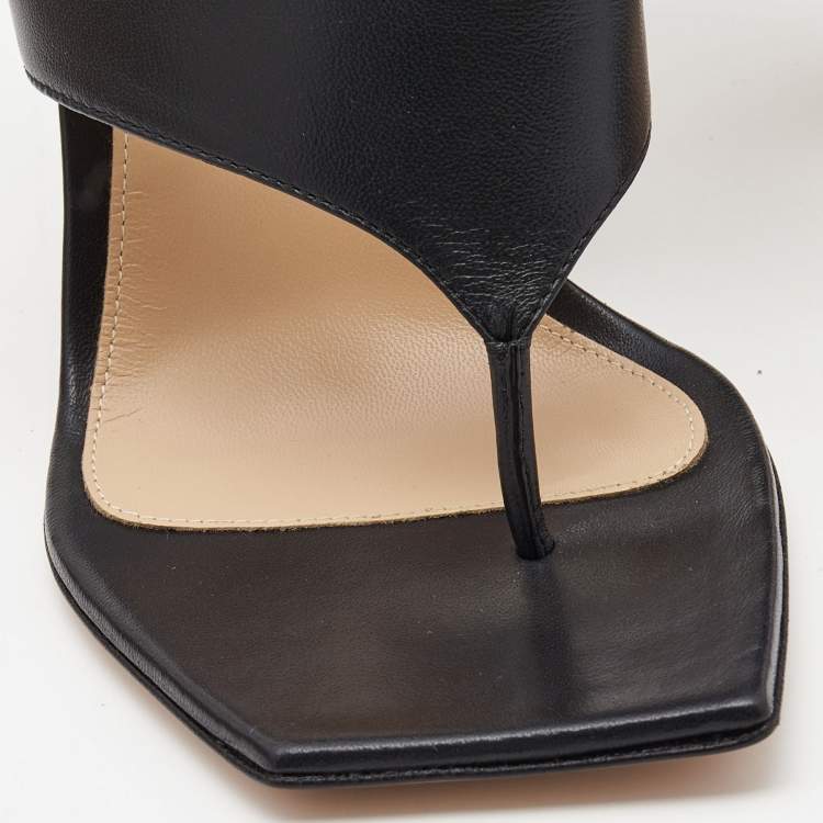 Pre Owned Gianvito Rossi Black Leather Thong Slide Sandals Size 40.5