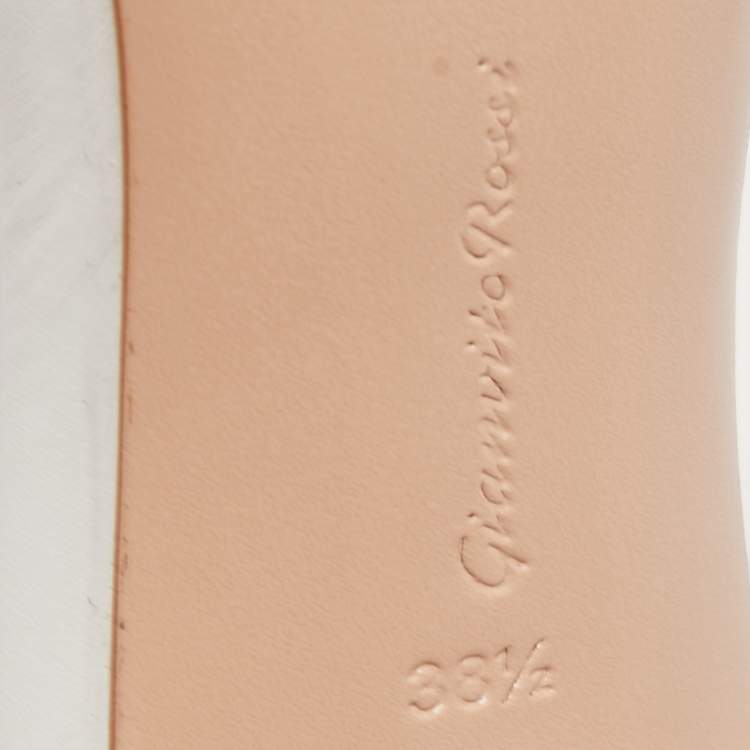 Pre Owned Gianvito Rossi White Patent Leather and PVC Plexi Pumps Size 38.5