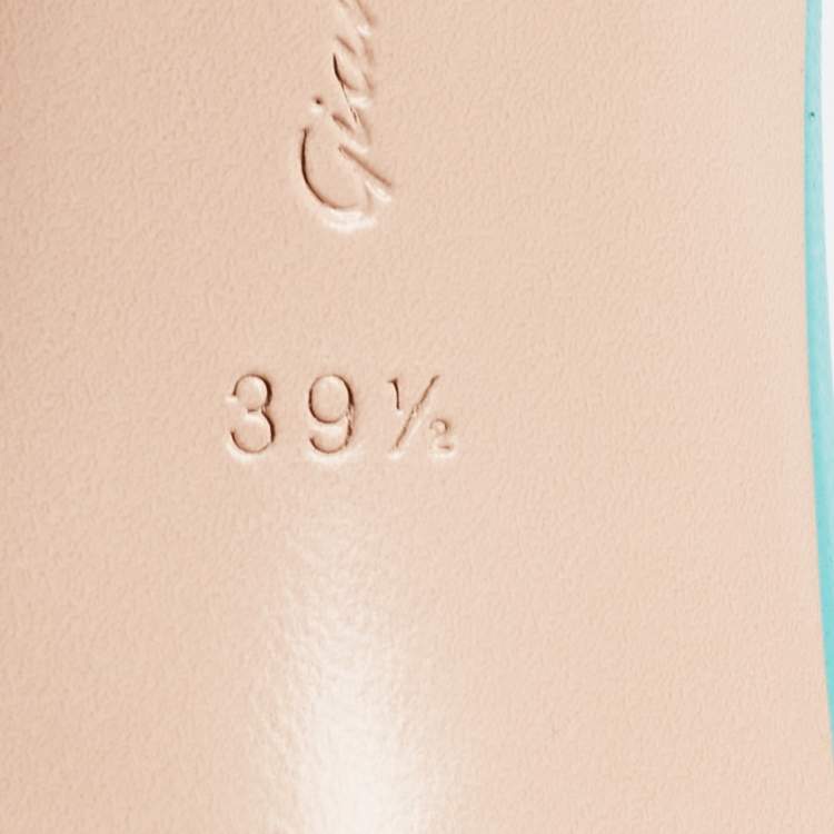 مملوكة مسبقًا Gianvito Rossi Blue Leather Ankle Strap Sandals Size 39.5