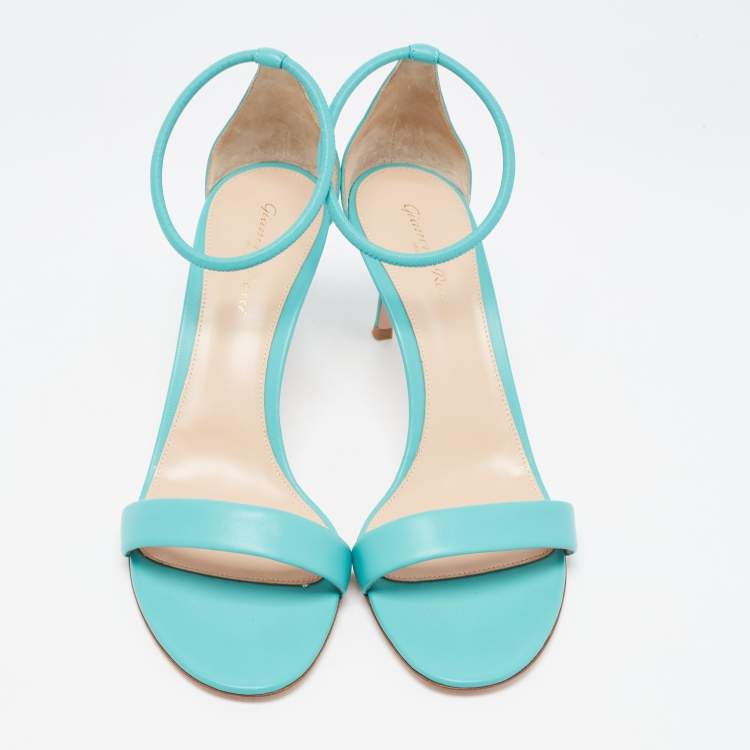 مملوكة مسبقًا Gianvito Rossi Blue Leather Ankle Strap Sandals Size 39.5