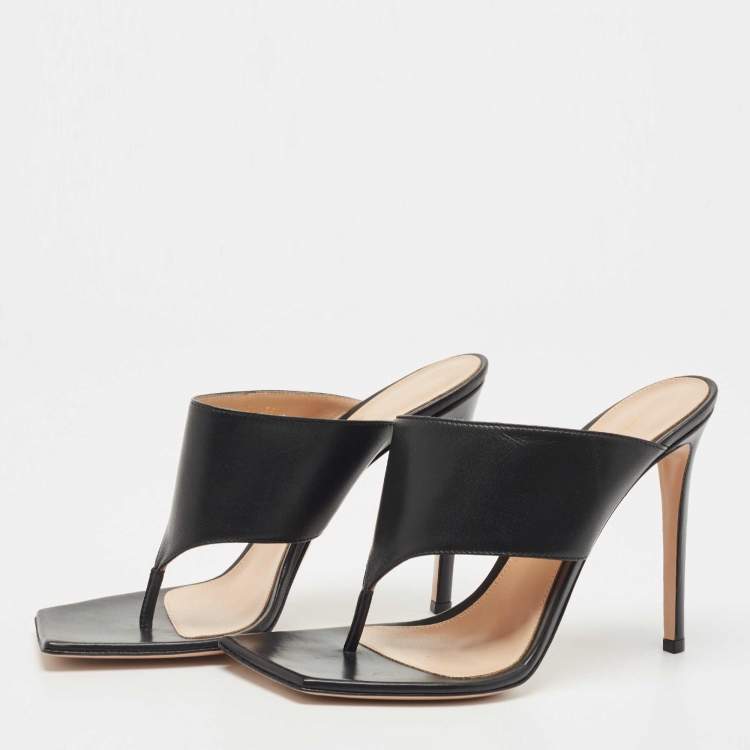 Pre Owned Gianvito Rossi Black Leather Thong Slide Sandals Size 39.5